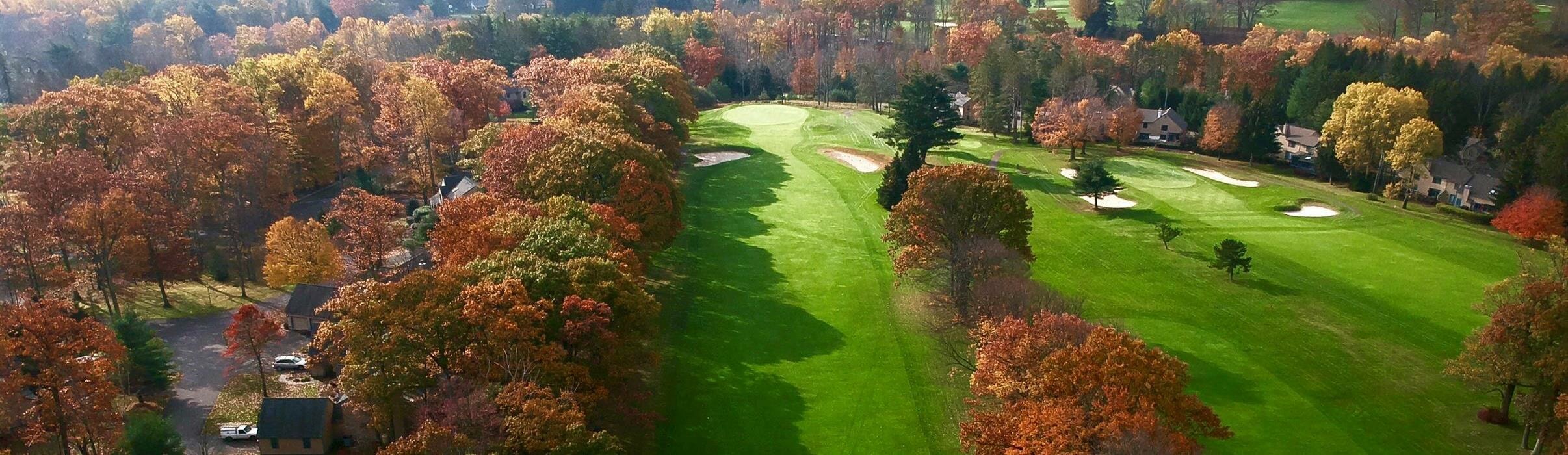 Golf_White_CourseBF-_6th_hole_white_course_women_comparison_-maybe